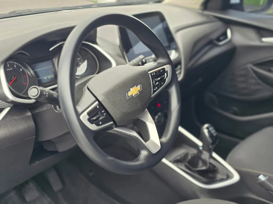 Onix Hatch LT2 1.0 Completo 2023 - Imagem 9