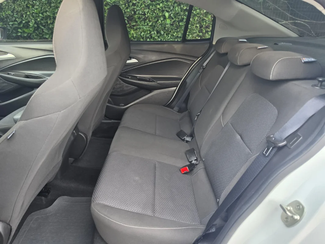 ONIX SEDAN Plus LT 1.0 12V TB Flex Aut. 2023 - Imagem 8