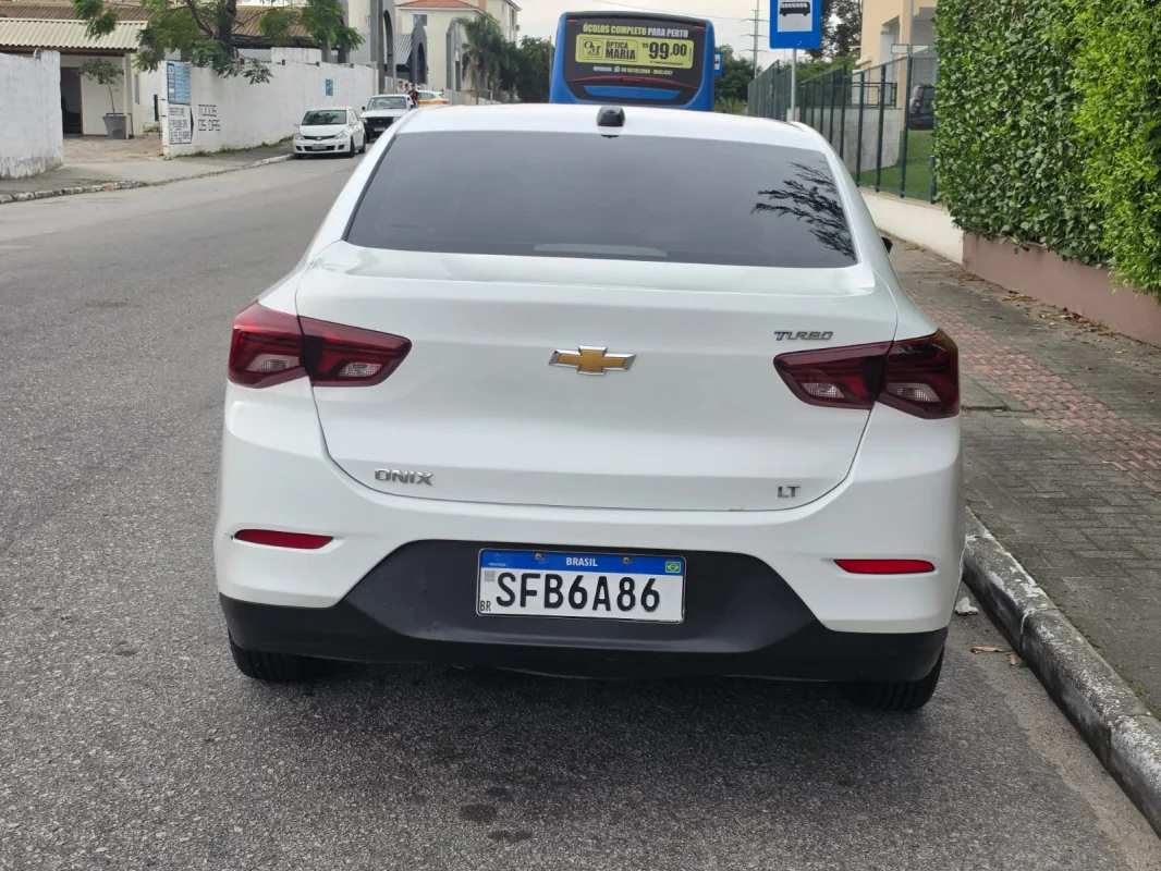 ONIX SEDAN Plus LT 1.0 12V TB Flex Aut. 2023 - Imagem 6