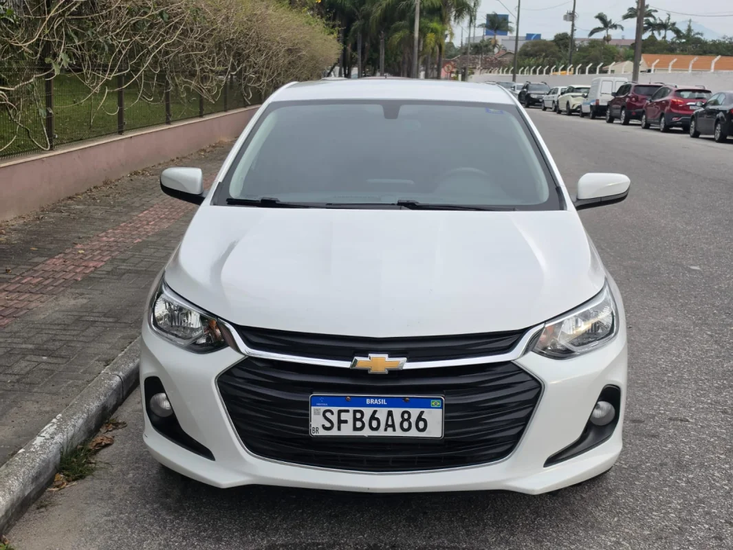 ONIX SEDAN Plus LT 1.0 12V TB Flex Aut. 2023 - Imagem 2