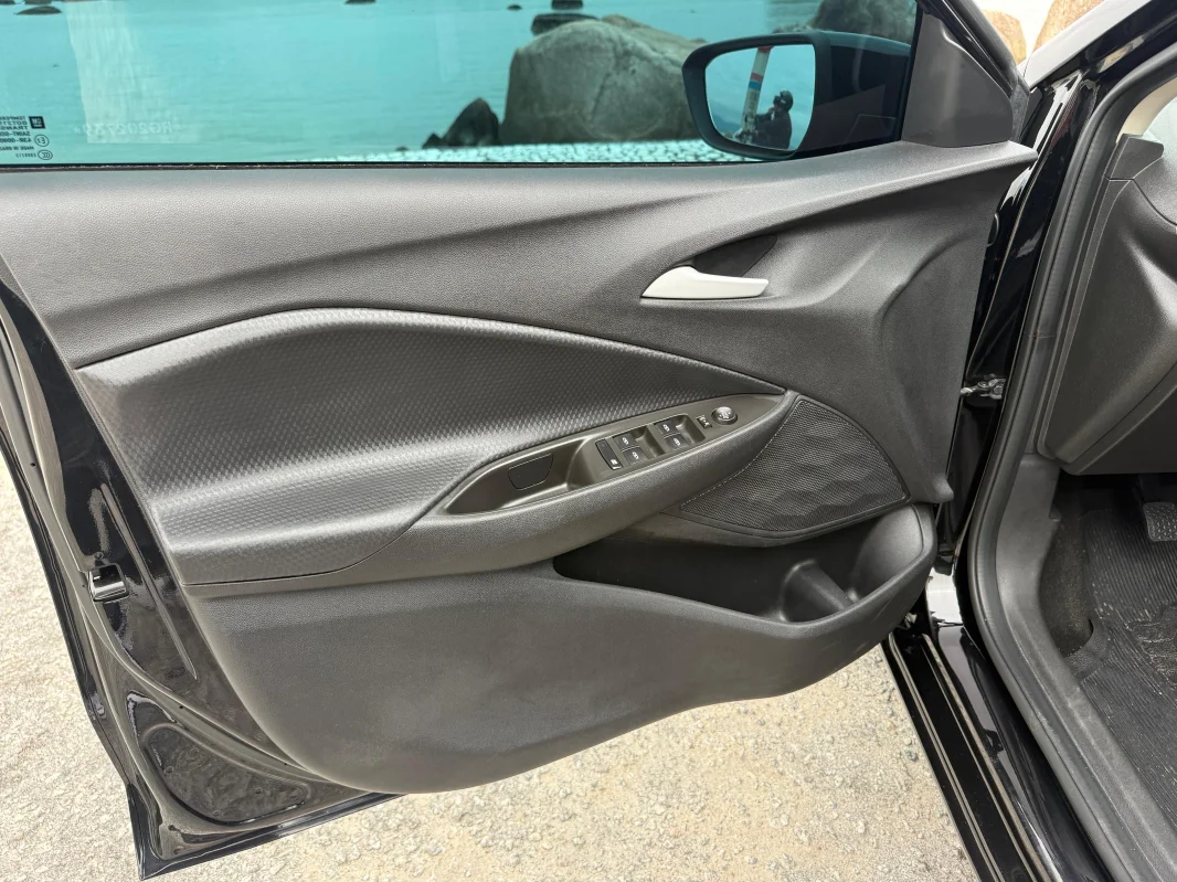 Onix Hatch LT 1.0 2024 - Imagem 10