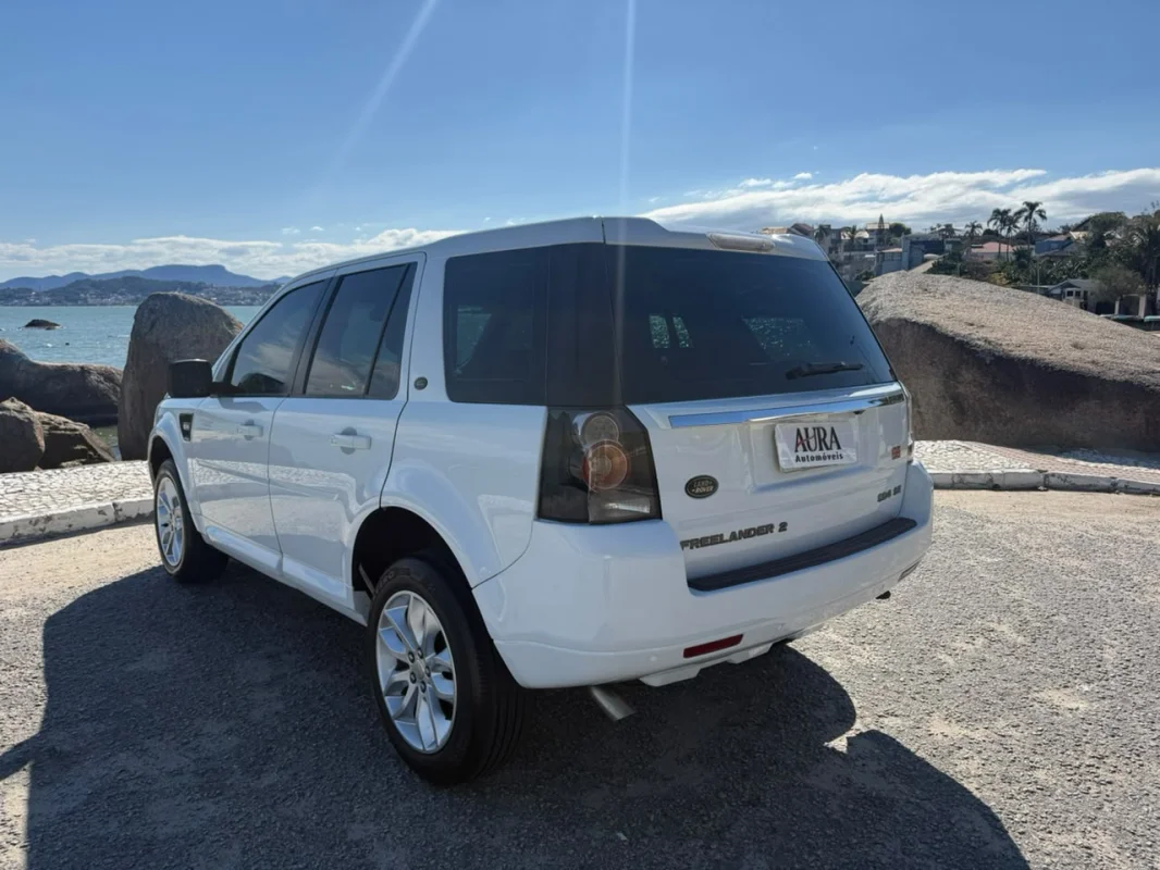 Land Rover FREELANDER 2 SD4 SE 2015 - Imagem 6