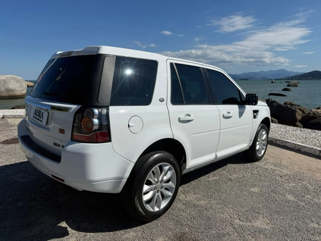 Land Rover FREELANDER 2 SD4 SE 2015 - Imagem 4
